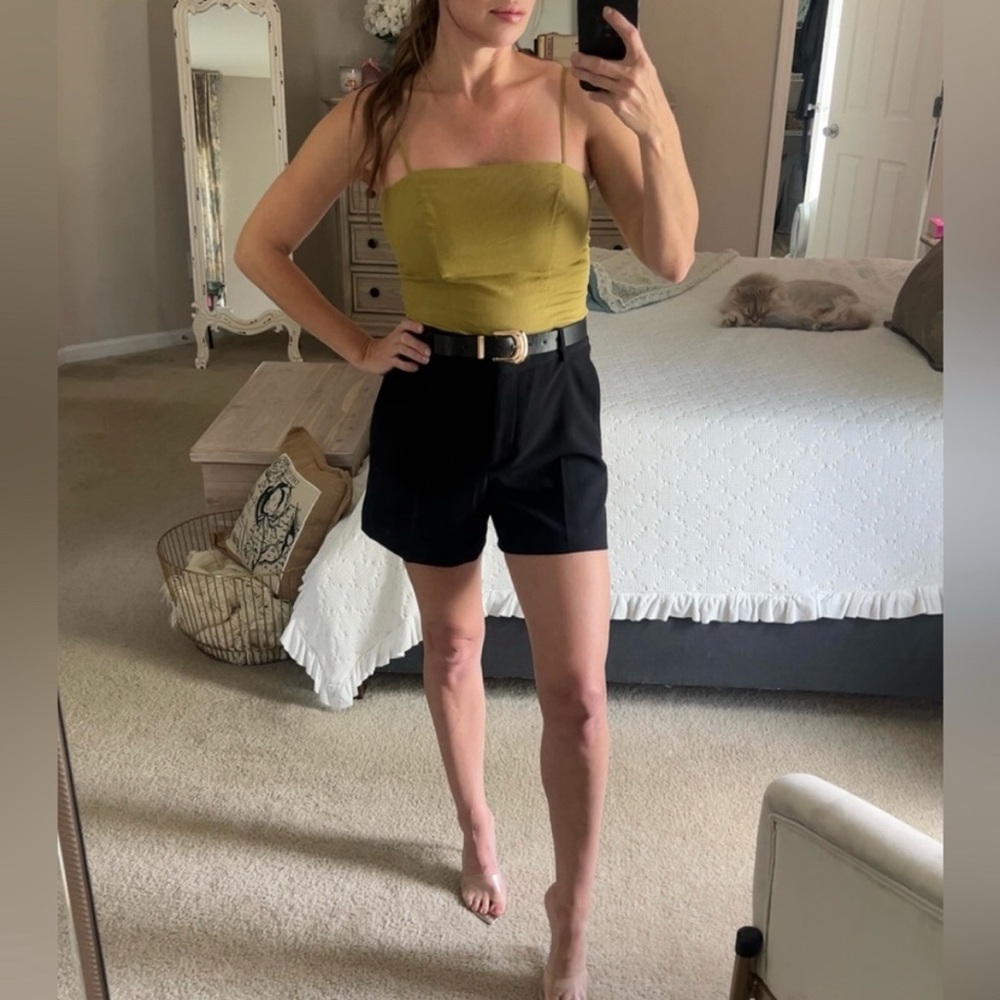 Women’s Olive Green Strappy Square Neck Tank Top new express - Picture 2 of 3